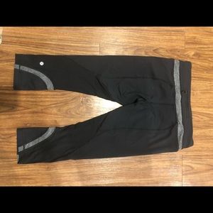 lululemon athletica Pants & Jumpsuits - Lululemon crops lululemon athletica Pants & Jumpsuits - Lululemon crops